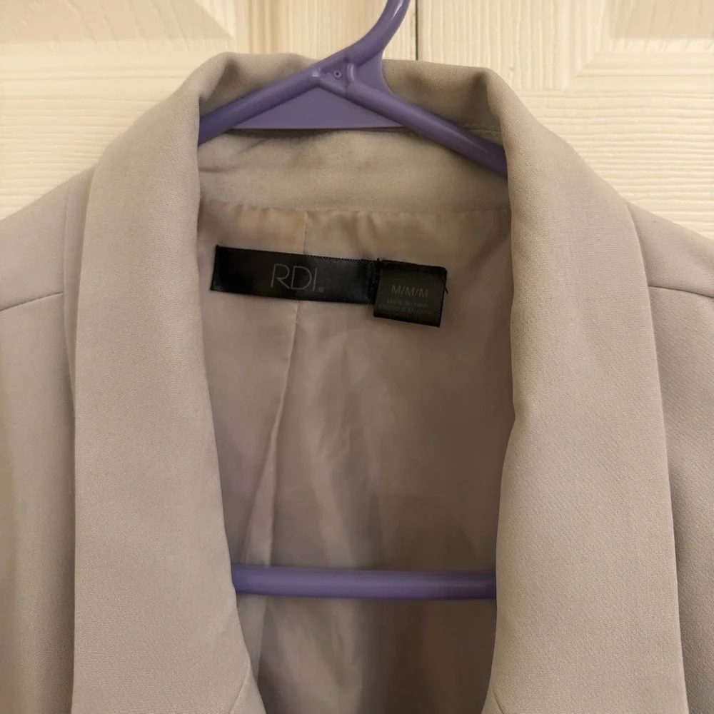 Light Gray Double-Breasted Blazer - Picture 4 of 4